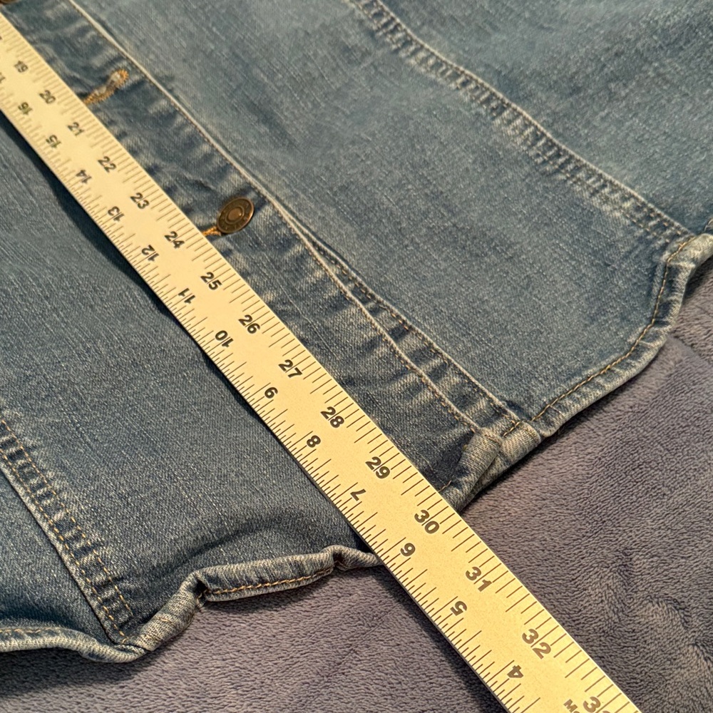 Woman’s Blue Denim Jacket - Picture 4 of 11